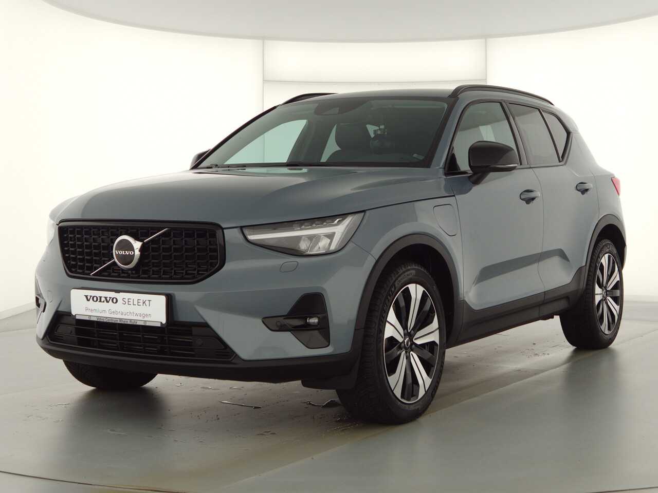 Volvo  XC40 Recharge Plus, T5 Plug-in Hybrid, Elektrisch/Benzin, Dark