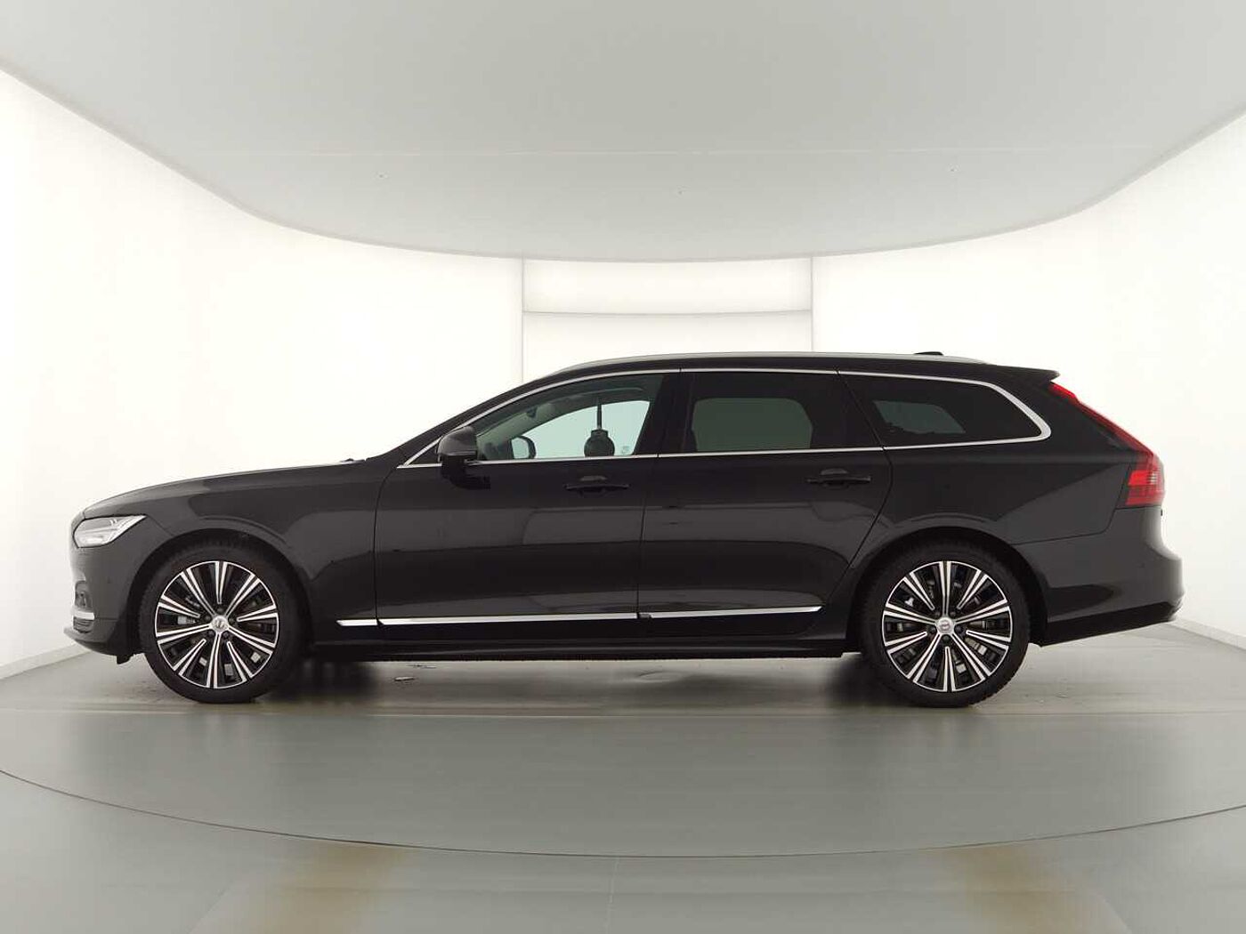 Volvo  V90 Ultimate, B4 Mild-Hybrid, Diesel, Bright