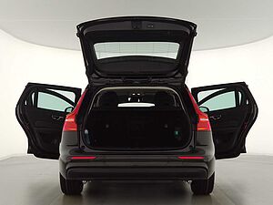 Volvo  V60 Core, B4 Mild-Hybrid, Benzin