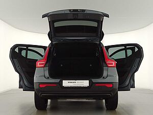 Volvo  XC40 Recharge Plus, T5 Plug-in Hybrid, Elektrisch/Benzin, Dark