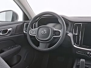 Volvo  V60 Momentum Pro, B3 Mild-Hybrid Benzin