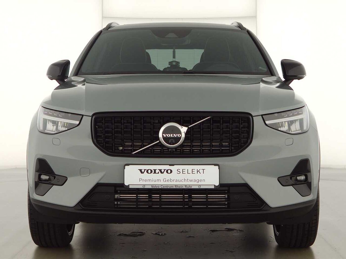 Volvo  XC40 Recharge Ultimate, T4 Plug-in Hybrid, Elektrisch/Benzin, Dark