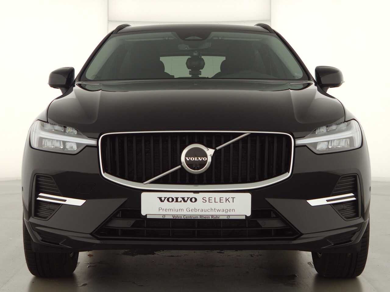 Volvo  XC60 Momentum Pro, B4 Mild-Hybrid Benzin