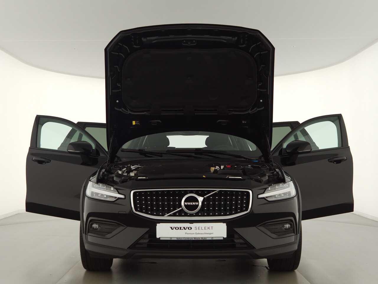 Volvo  V60 Cross Country Pro, B4 Mild-Hybrid Diesel AWD