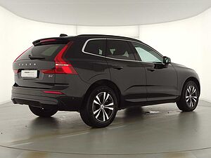 Volvo  XC60 Momentum Pro, B4 Mild-Hybrid Benzin