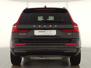 Volvo  XC60 Momentum Pro, B4 Mild-Hybrid Benzin