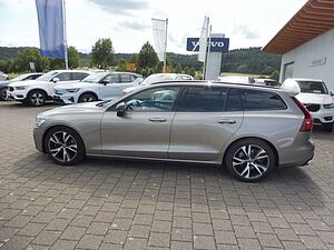 Volvo  V60 R-Design, B4 Mild-Hybrid Diesel