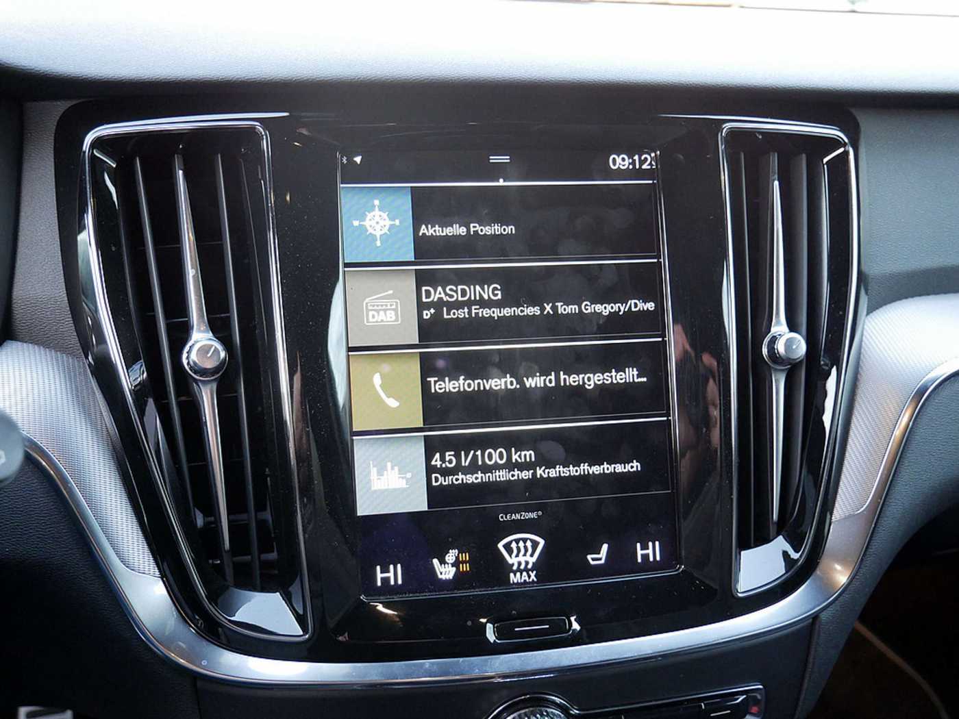 Volvo  Recharge T6 AWD R-Design KAMERA NAVI LED