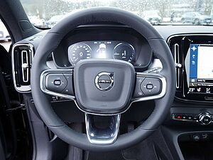 Volvo  T4 Plus Bright Recharge NAVI STANDHZ LED