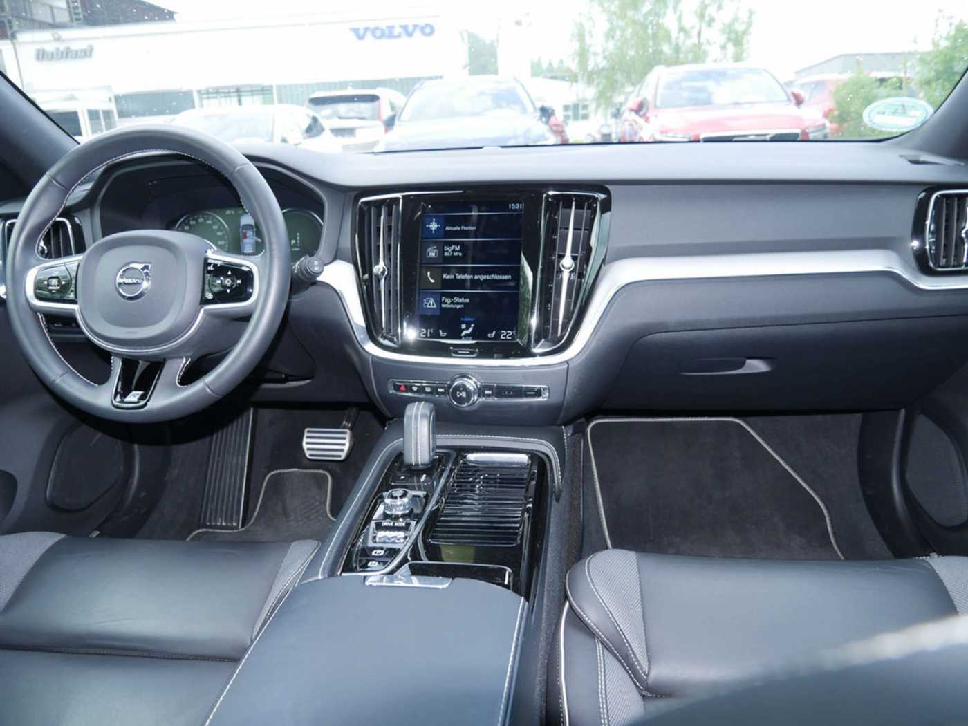 Volvo  Recharge T6 AWD R-Design KAMERA NAVI LED