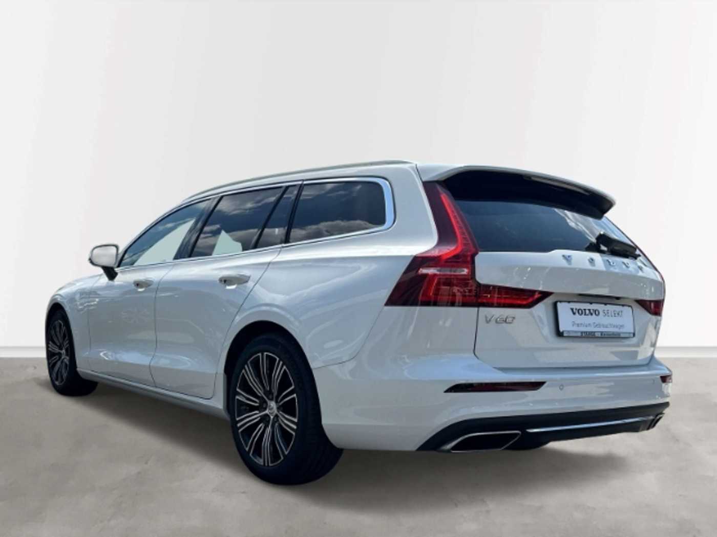 Volvo  Kombi Core Recharge AWD T6 AHK schwenkb. Rückfahrk