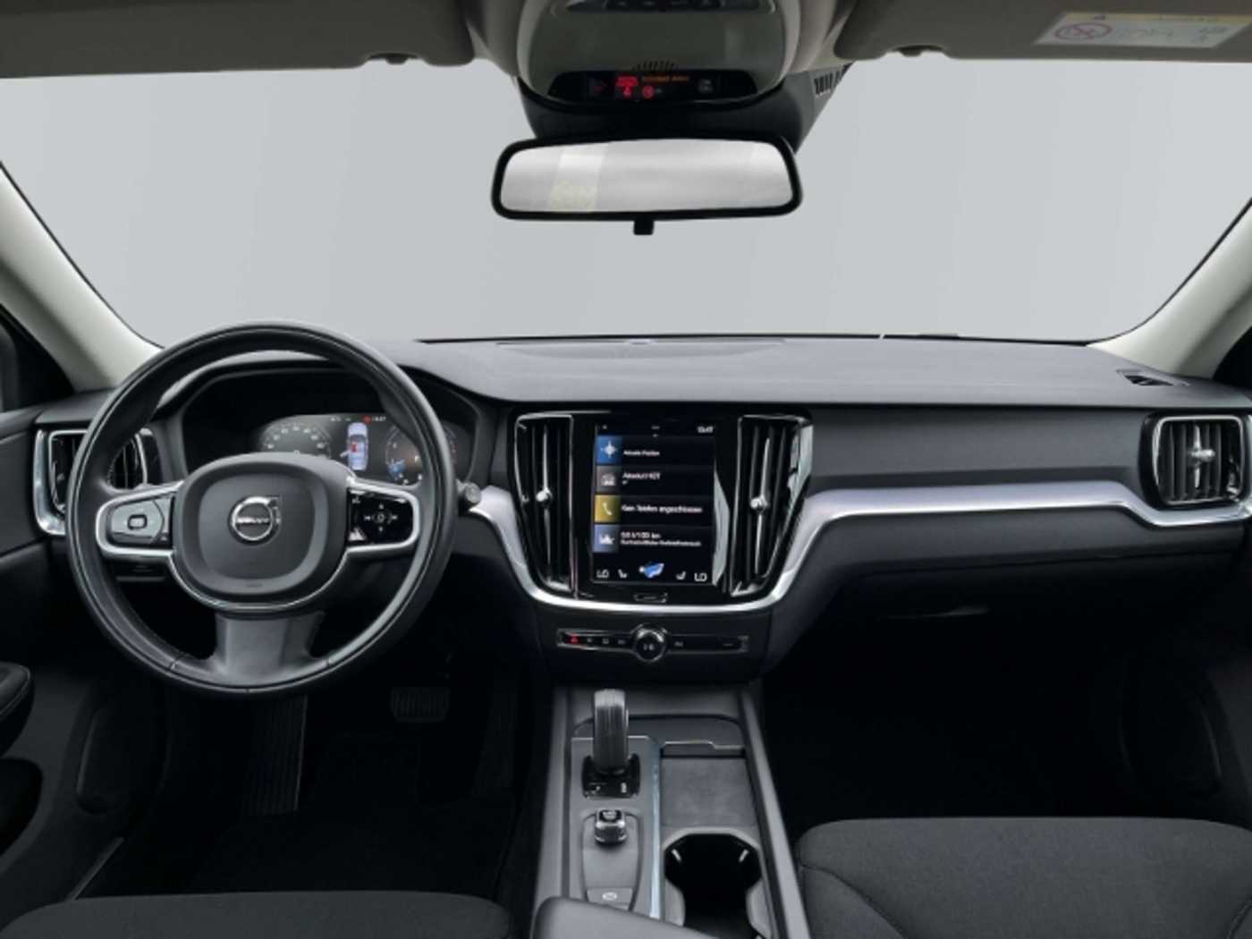 Volvo  Momentum Core B3 Navi LED Scheinw. Apple CarPlay