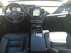 Volvo  XC90 Momentum Pro AWD*PANORAMA-DACH*RÜCKFAH