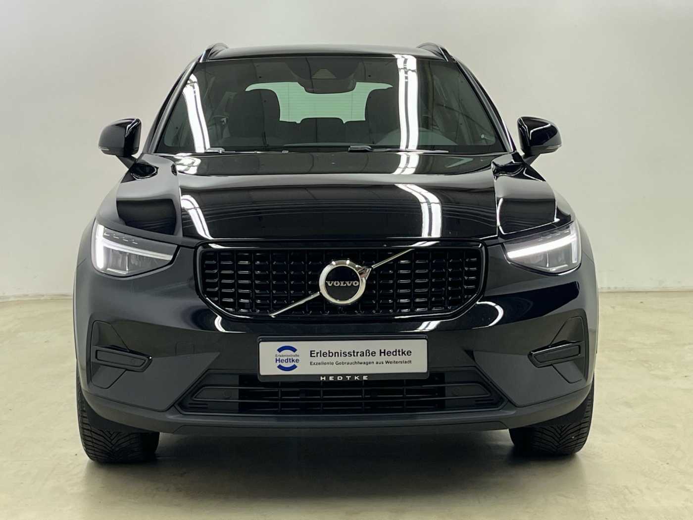 Volvo  XC40 Recharge Plus, T5 Plug-in Hybrid, Elektrisch/Benzin, Dark