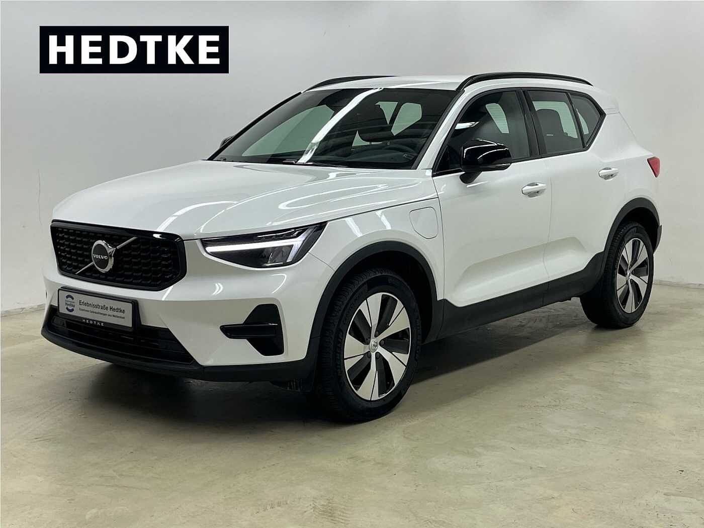 Volvo  XC40 Recharge Plus, T5 Plug-in Hybrid, Elektrisch/Benzin, Dark