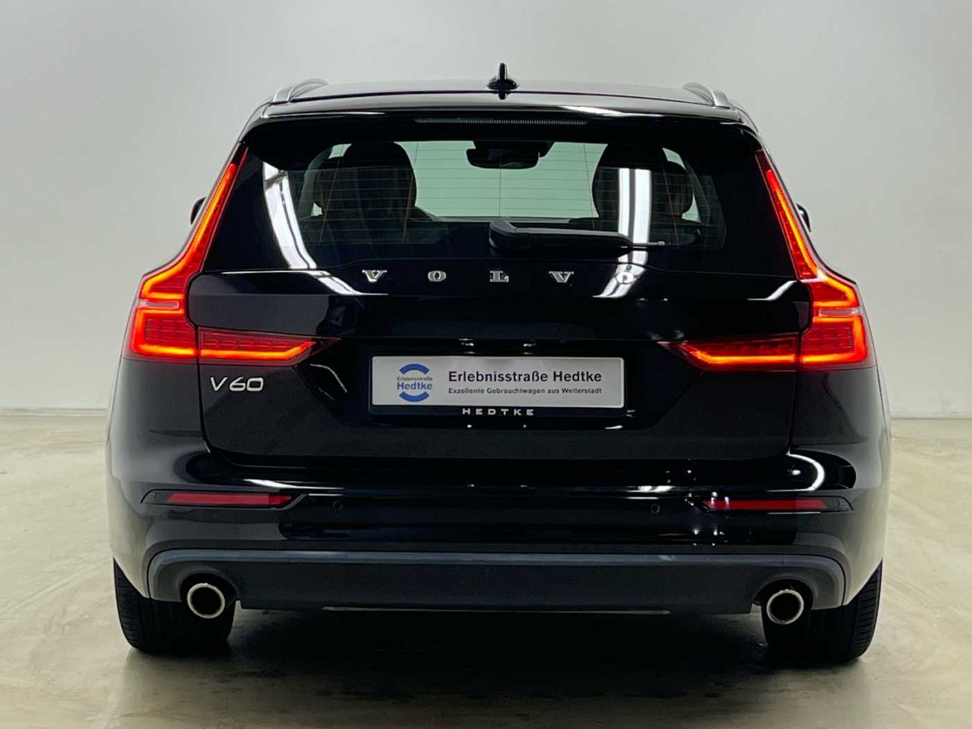 Volvo  V60 T6 TWIN ENGINE AWD Automatikgetriebe (186+65kW/253+87PS) Momentum Pro