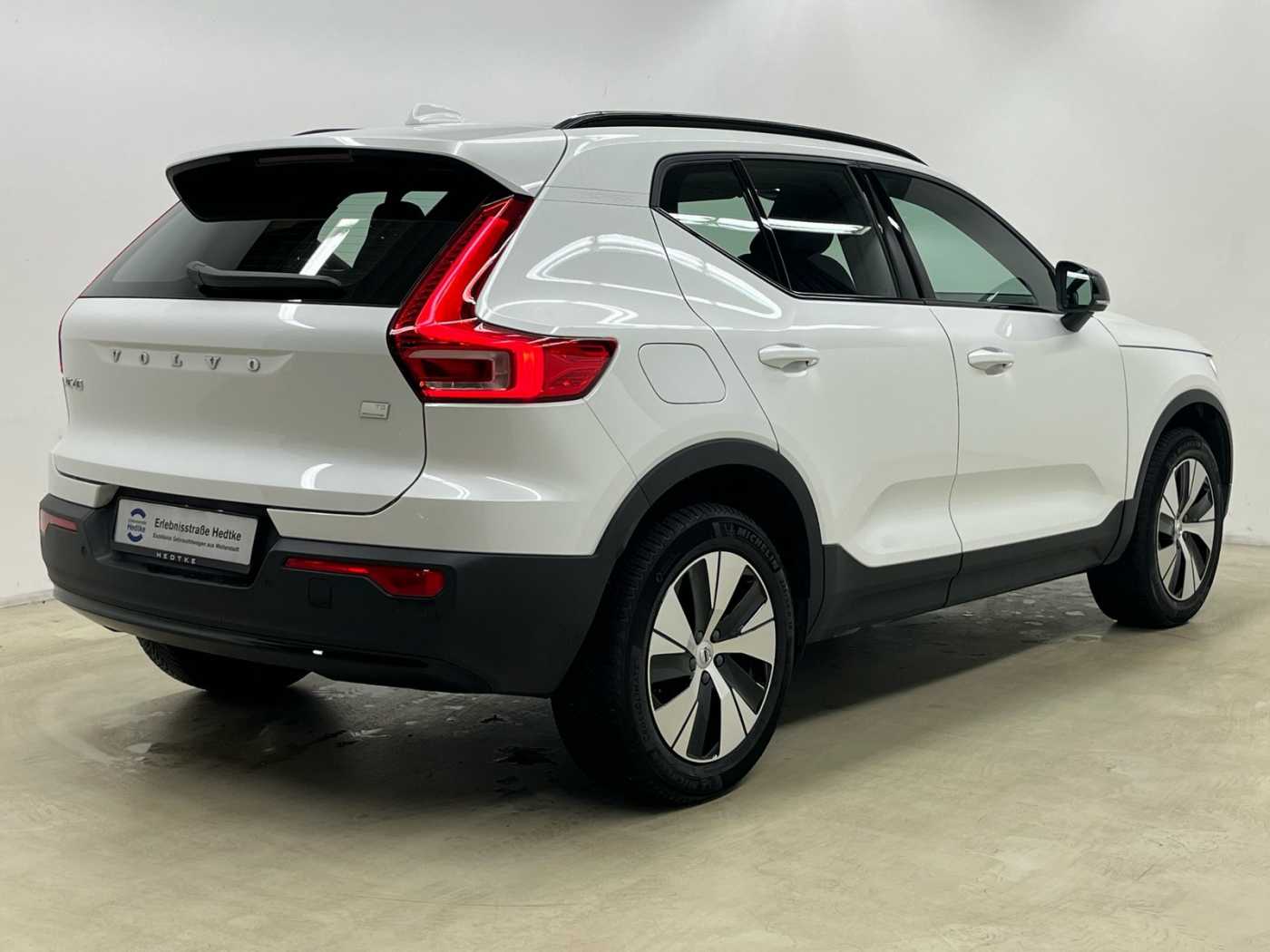 Volvo  XC40 Recharge Plus, T5 Plug-in Hybrid, Elektrisch/Benzin, Dark