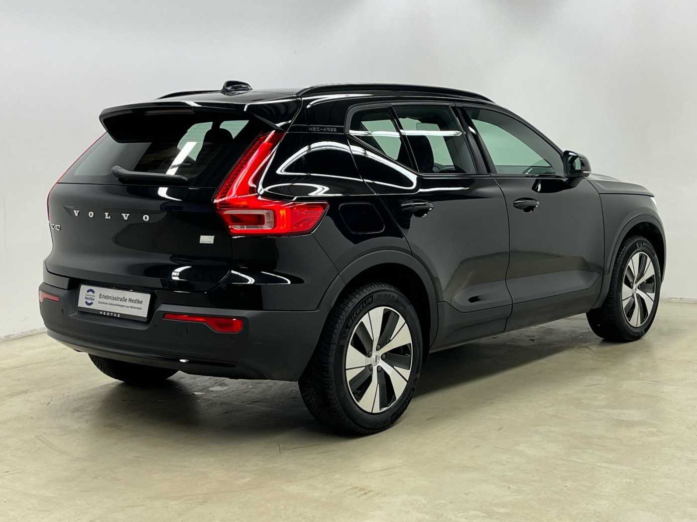 Volvo  XC40 Recharge Plus, T5 Plug-in Hybrid, Elektrisch/Benzin, Dark