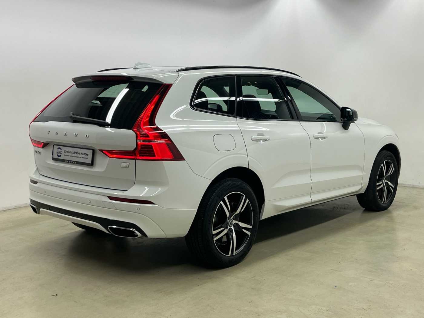 Volvo  XC60 Recharge R-Design, T6 AWD Plug-in Hybrid