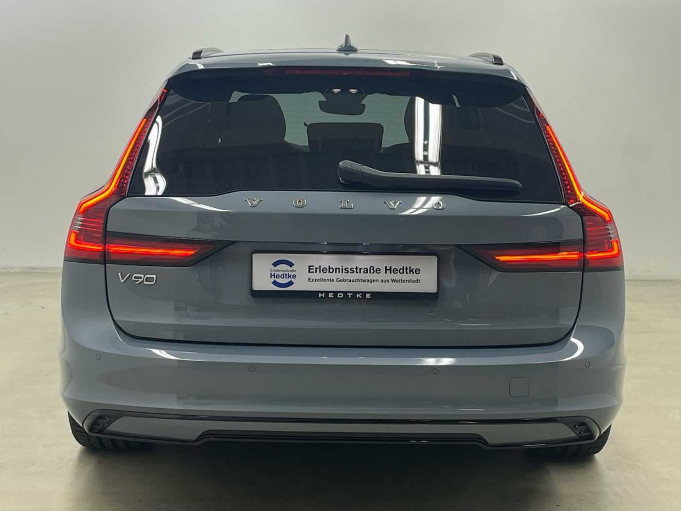 Volvo  V90 Recharge R-Design, T6 AWD Plug-in Hybrid