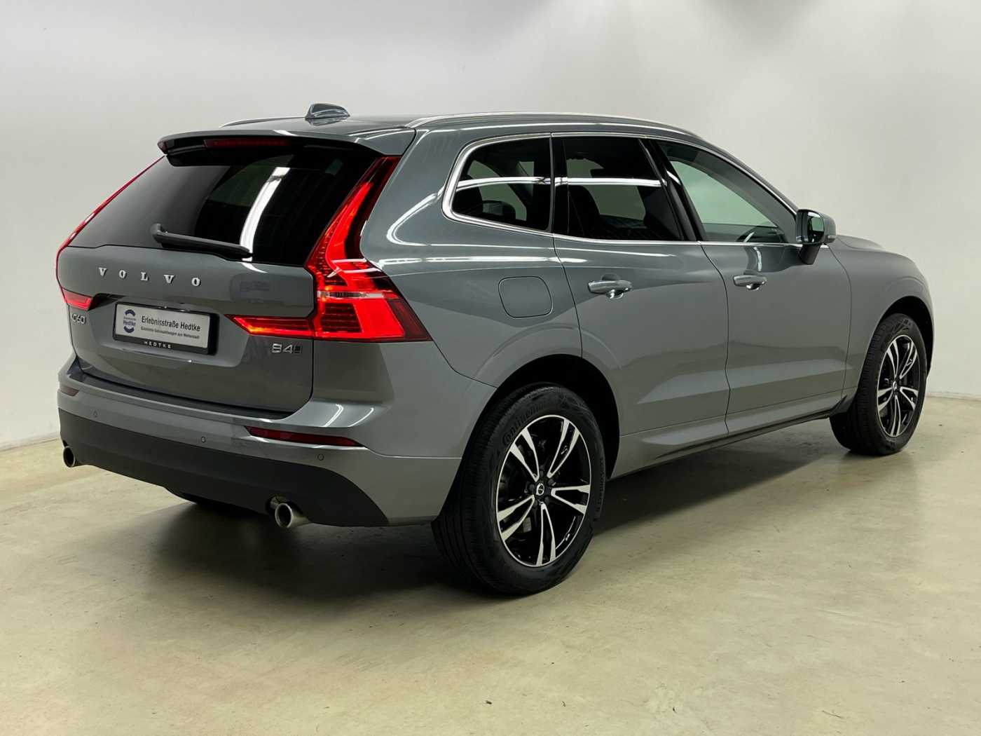 Volvo  XC60 Momentum Pro, B4 Mild-Hybrid Diesel AWD