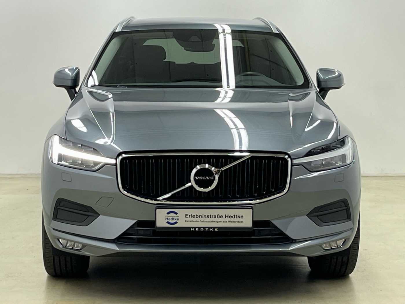 Volvo  XC60 Momentum Pro, B4 Mild-Hybrid Diesel AWD