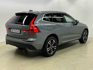 Volvo  XC60 Momentum Pro, B4 Mild-Hybrid Diesel AWD