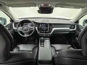 Volvo  XC60 Momentum Pro, B4 Mild-Hybrid Diesel AWD