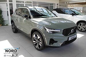 Volvo  XC40 Plus, B3 Mild-Hybrid, Benzin, Dark