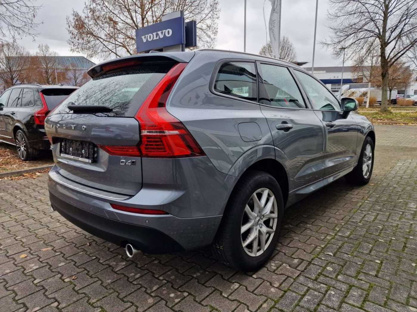 Volvo  D4 AWD Geartronic Momentum