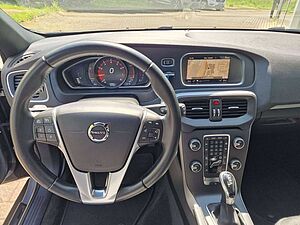 Volvo  T3 Geartronic Plus