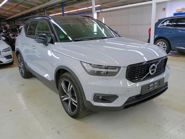 Volvo  XC40 R-Design, B4 Mild-Hybrid Benzin