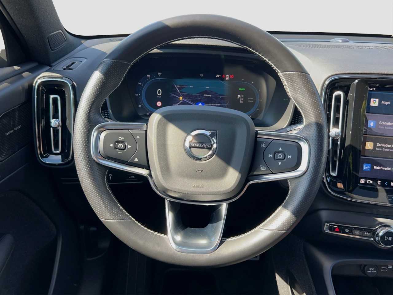 Volvo  XC40 Recharge Standard, P8 AWD Pure Electric