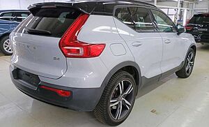 Volvo  XC40 R-Design, B4 Mild-Hybrid Benzin