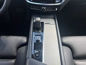 Volvo  V60 Cross Country Advanced, B4 AWD mildhybrid