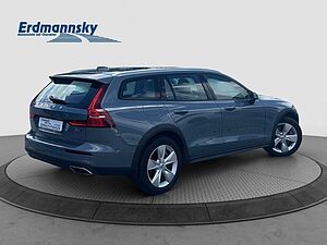 Volvo  V60 Cross Country Advanced, B4 AWD mildhybrid