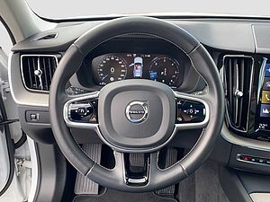 Volvo  XC60 B5 Mild-Hybrid Diesel AWD Automatikgetriebe (173kW/235PS) Inscription