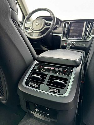 Volvo  CC Pro D5 AWD 8-Gang - Vollausstattung! !!