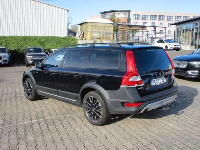 Volvo  Black Edition AWD +LEDER+NAVI+BLIS+XENON