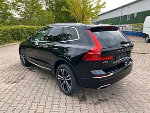 Volvo  T8 INSCRIPTION+LEDER+NAVI+CAM+PDC+PANO+