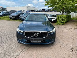 Volvo  B4 AWD MOMENTUM PRO+LICHT PAKET+AHK+CAM+PDC