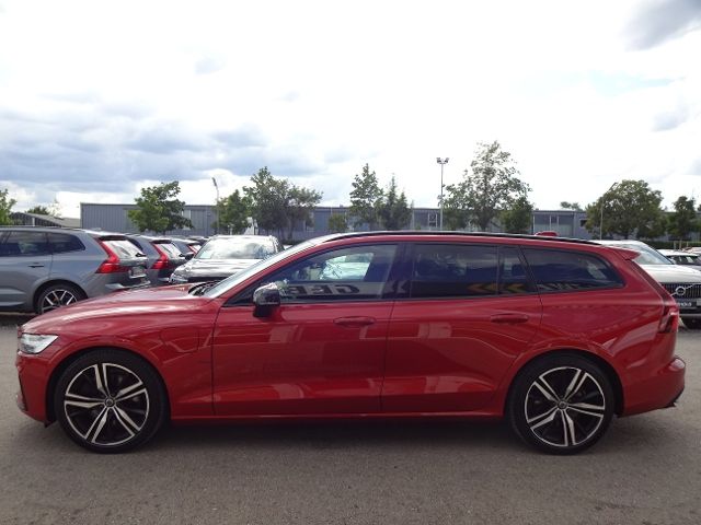 Volvo  T8 R Design Plug-In AWD AHK HUD ACC PANO