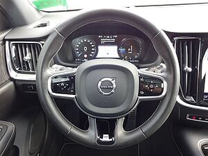 Volvo  T8 R Design Plug-In AWD AHK HUD ACC PANO