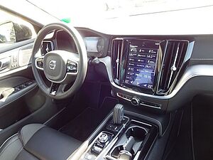 Volvo  T8 R Design Plug-In Hyb. AWD AHK Pano