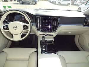 Volvo  T8 R-Design Expr. Plug-In AHK HUD Pano