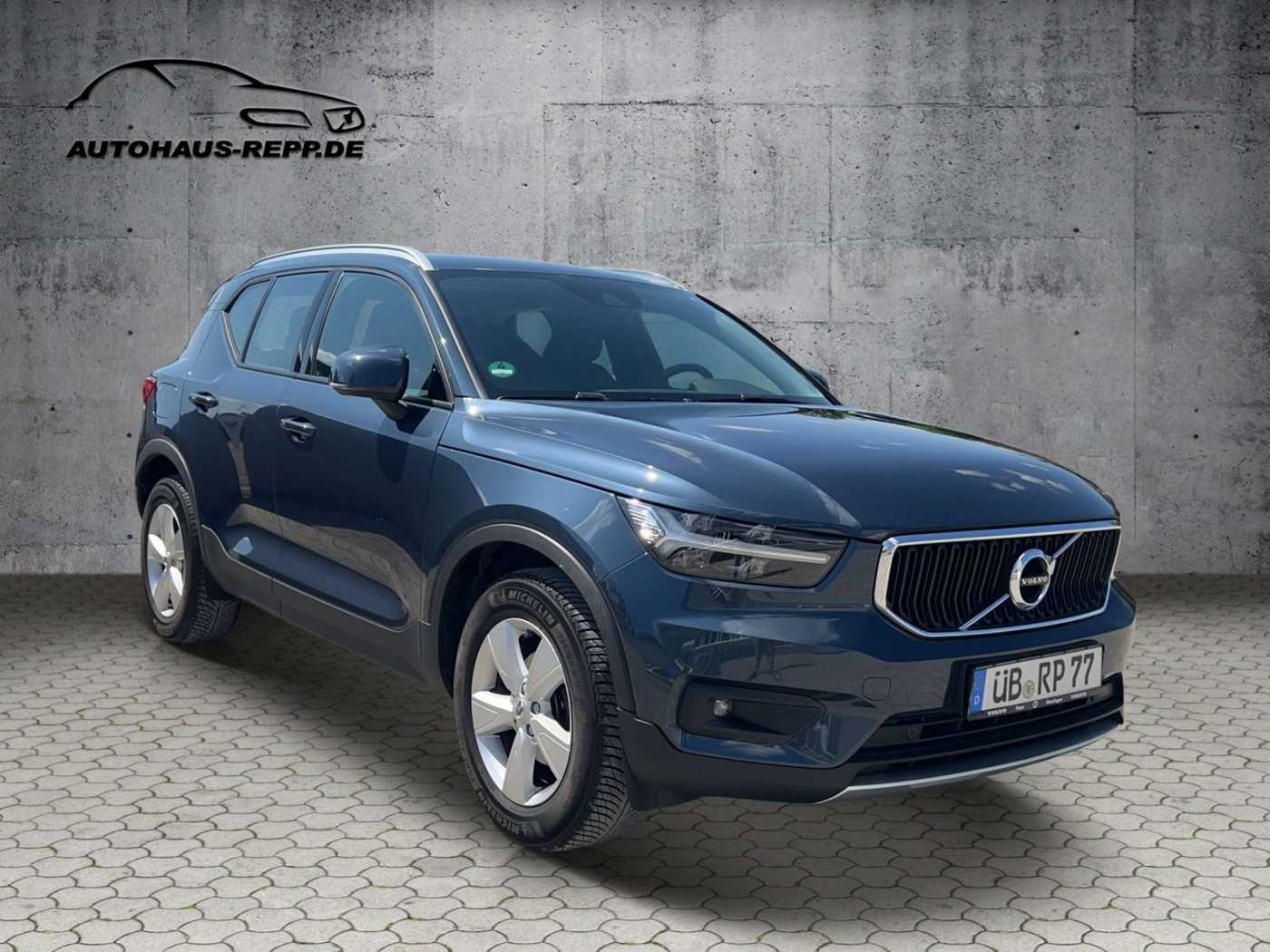 Volvo  T2 Momentum Pro 2WD / Xenium-Paket