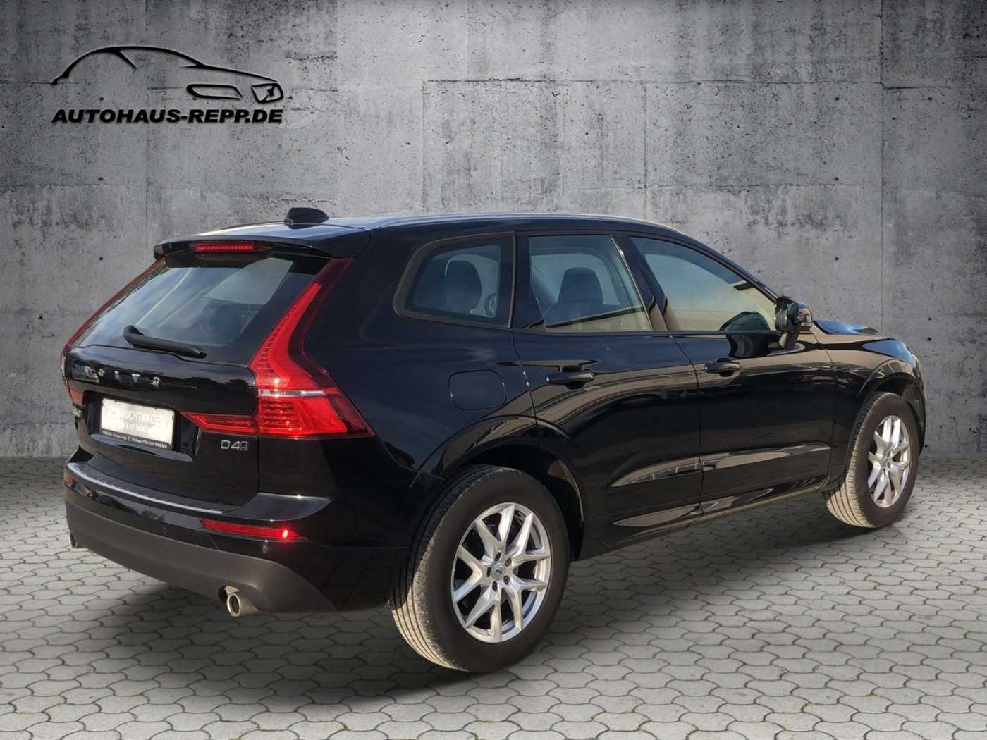 Volvo  D4 AWD Momentum