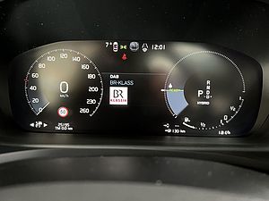 Volvo  T8 Recharge AWD R-Design Glasd PilotAssist
