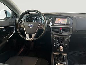 Volvo  D3  Aut BLIS DriverAlert Navi 17'