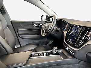 Volvo  XC60 Momentum Pro, B4 AWD Mild-Hybrid Diesel